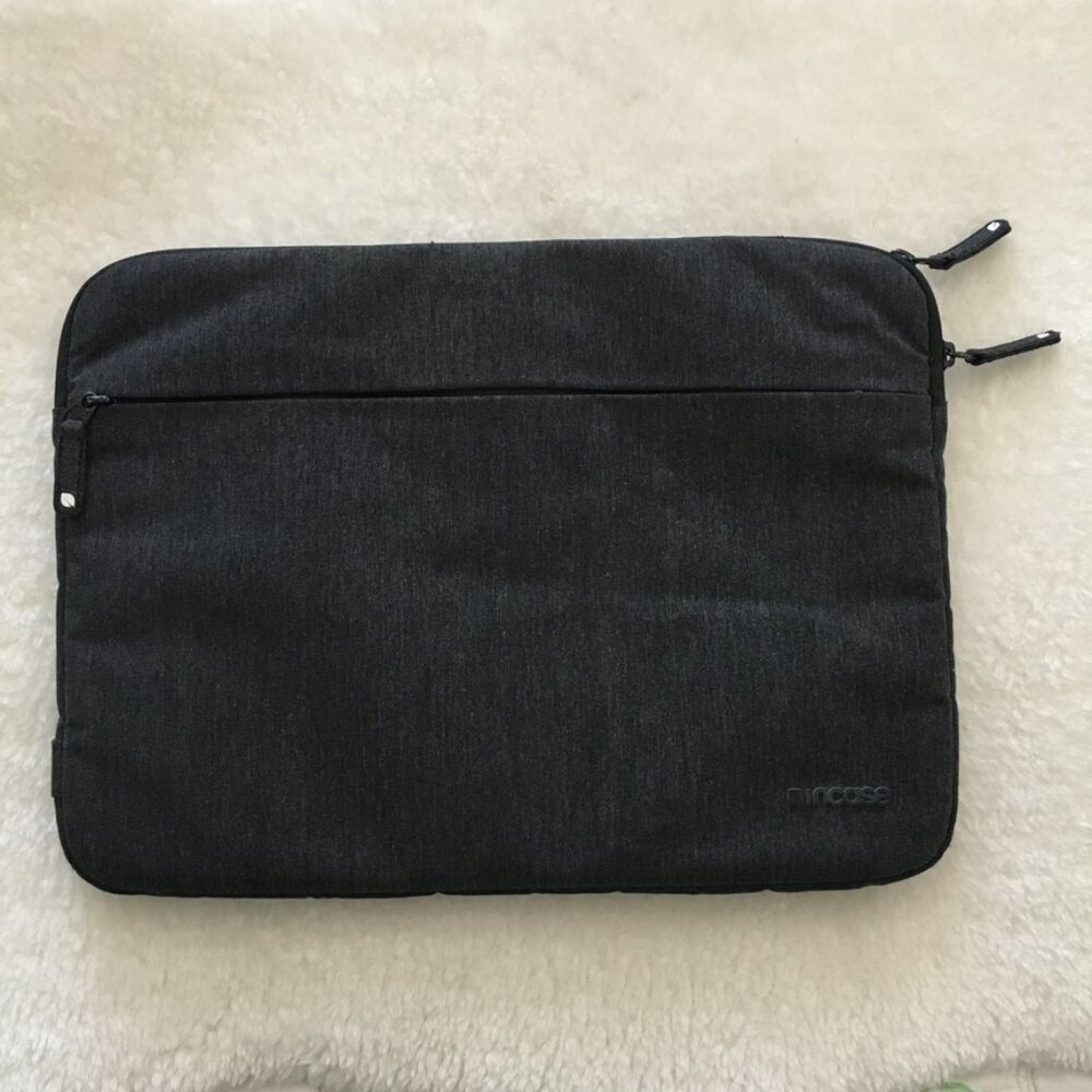 Incase Laptop Sleeve 14"x10" Gray 16" Diagonal